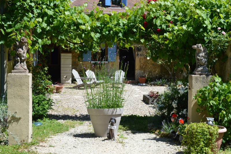 French property for sale in Les Eyzies-de-Tayac-Sireuil, Dordogne - &#8364;527,880 - photo 3