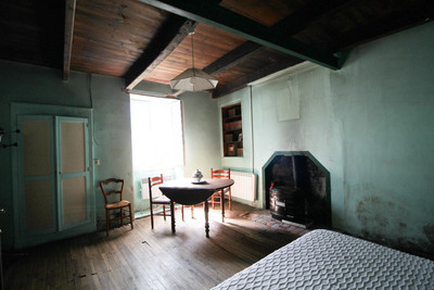 French property for sale in Chives, Charente-Maritime - €42,000 - photo 3