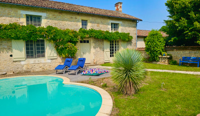 house for sale in Deux-Sèvres