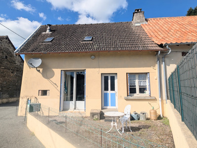 French property for sale in Mialet, Dordogne - €89,000 - photo 1