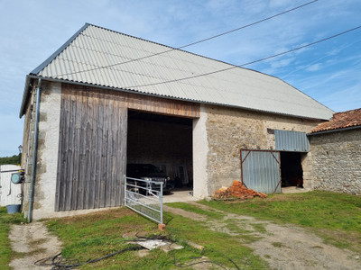 French property for sale in Montmorillon, Vienne - €590,000 - photo 7