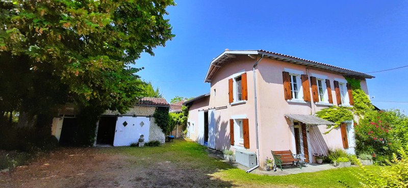 Maison à vendre à La Chapelle-Grésignac, Dordogne - 214 000 € - photo 1