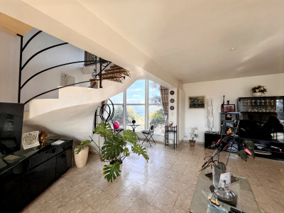 French property for sale in Villeneuve-lès-Avignon, Gard - €660,000 - photo 4