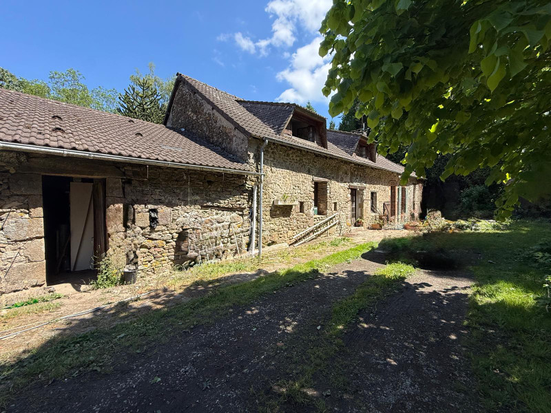 French property for sale in Izé, Mayenne - €372,500 - photo 13
