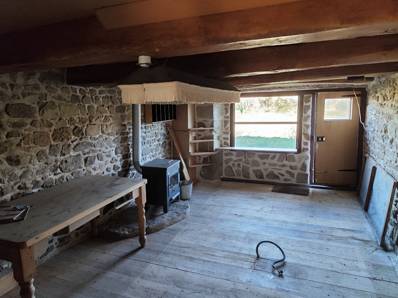 French property for sale in Charron, Creuse - €75,000 - photo 6