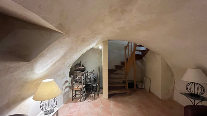 French property for sale in Châteauneuf-du-Pape, Vaucluse - €205,000 - photo 5