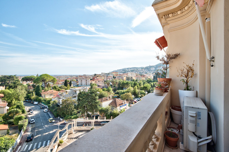 French property for sale in Nice, Alpes-Maritimes - €640,000 - photo 9