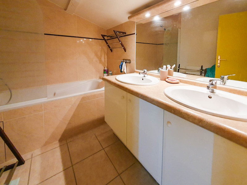 French property for sale in Uzès, Gard - €298,000 - photo 6