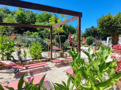French property for sale in Nieuil, Charente - €256,800 - photo 1