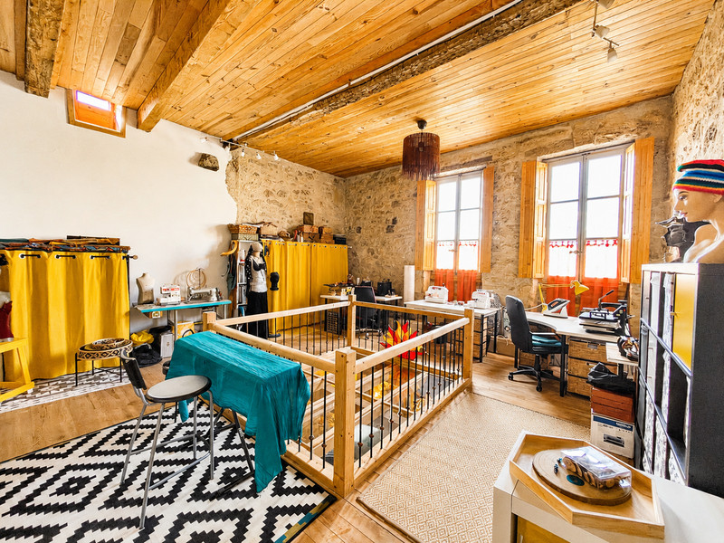 French property for sale in Bassan, Hérault - €240,000 - photo 4