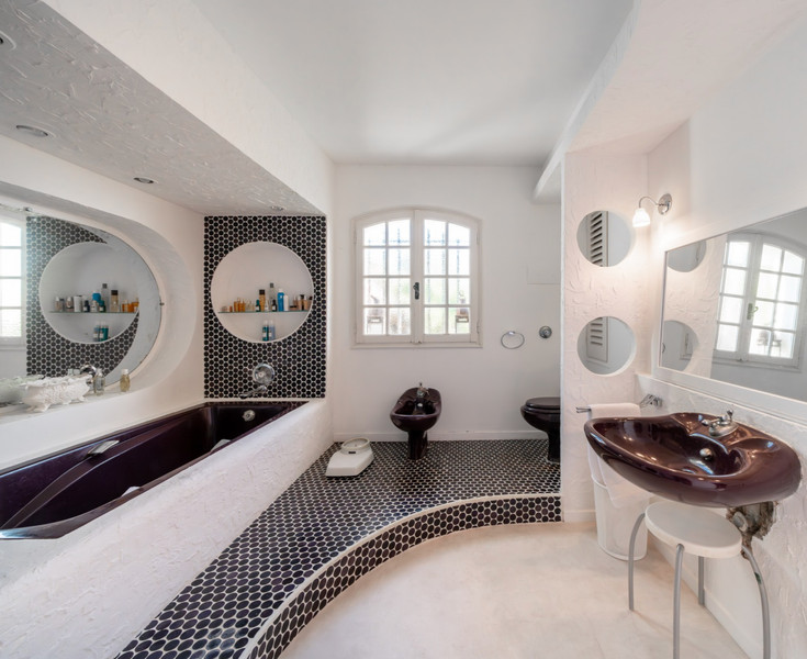 French property for sale in Le Tignet, Alpes-Maritimes - €1,795,000 - photo 5