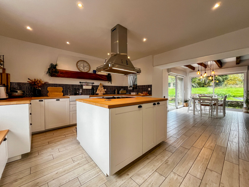 French property for sale in Acigné, Ille-et-Vilaine - €462,765 - photo 4