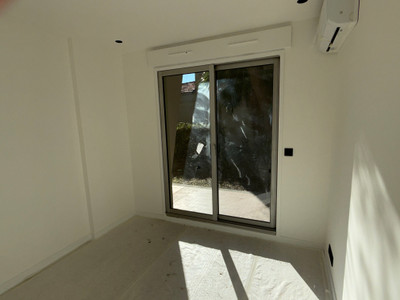 French property for sale in Nice, Alpes-Maritimes - €358,860 - photo 2