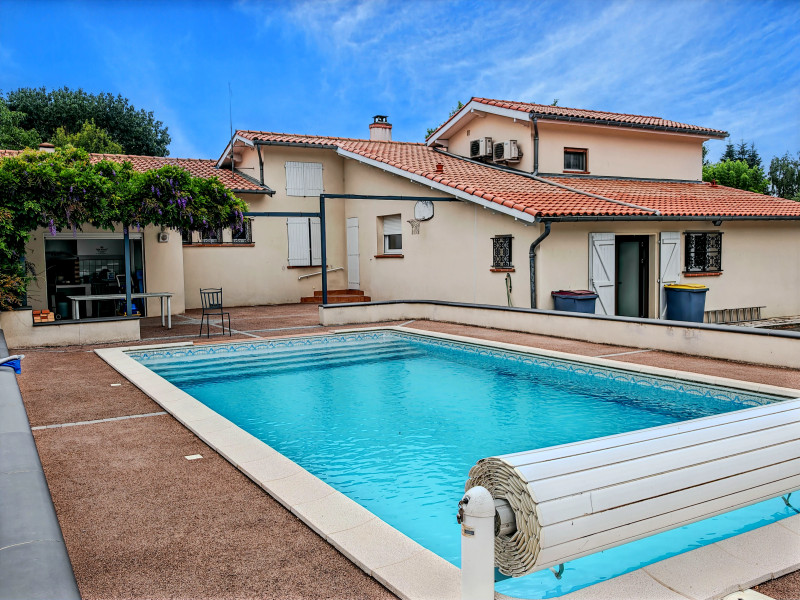 Propriété à vendre à Castelsarrasin, Tarn-et-Garonne - photoAltPrice