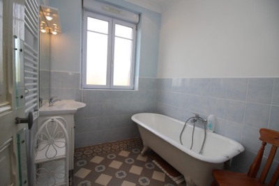 French property for sale in Poulaines, Indre - €122,475 - photo 3