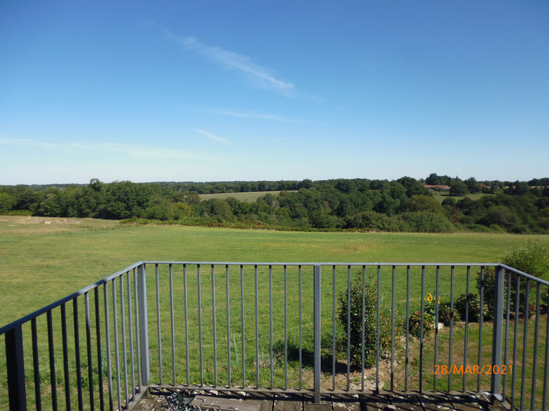 French property for sale in Bellac, Haute-Vienne - &#8364;657,200 - photo 5