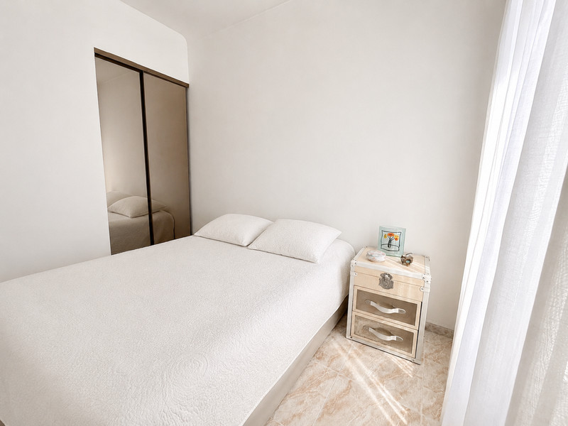 French property for sale in Nice, Alpes-Maritimes - €670,000 - photo 8