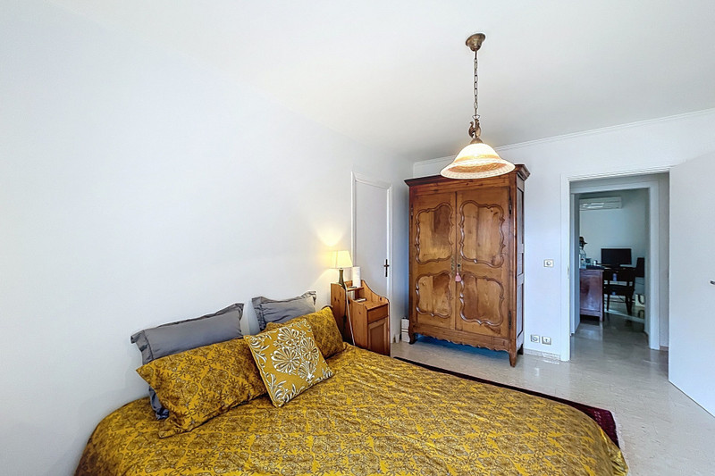 French property for sale in Nice, Alpes-Maritimes - €595,000 - photo 8