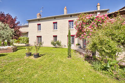 Maison à vendre à Berthegon, Vienne, Poitou-Charentes, avec Leggett Immobilier