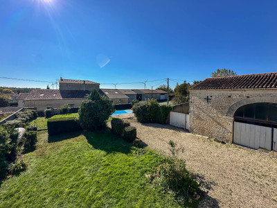 French property for sale in Gibourne, Charente-Maritime - €199,800 - photo 2