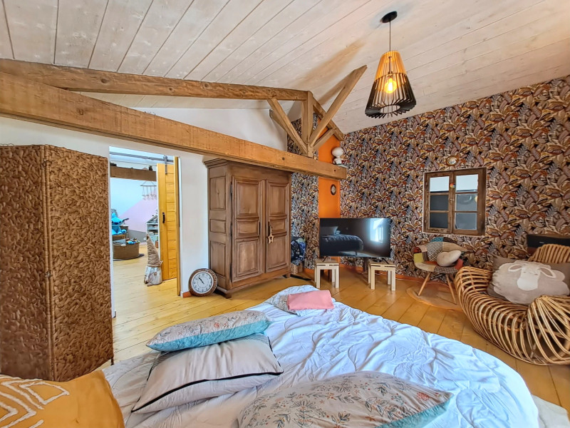 French property for sale in Villiers-Couture, Charente-Maritime - €220,480 - photo 7