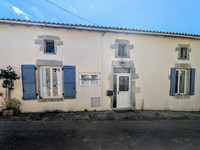 Maison à vendre à Nanteuil-en-Vallée, Charente - 86.000 € - photo 2