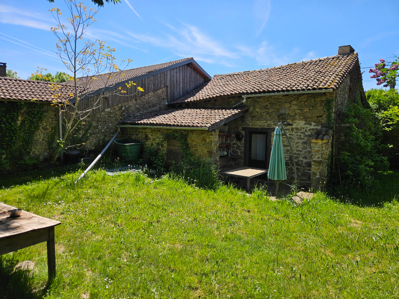 French property for sale in Bussière-Galant, Haute-Vienne - €66,600 - photo 1