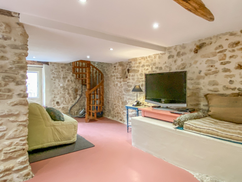 French property for sale in Fontaine-de-Vaucluse, Vaucluse - photo 4