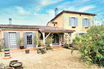 Maison à vendre à Linazay, Vienne, Poitou-Charentes, avec Leggett Immobilier