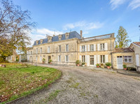 Propriété à vendre à Cognac, Charente - 698 250 € - photo n°1