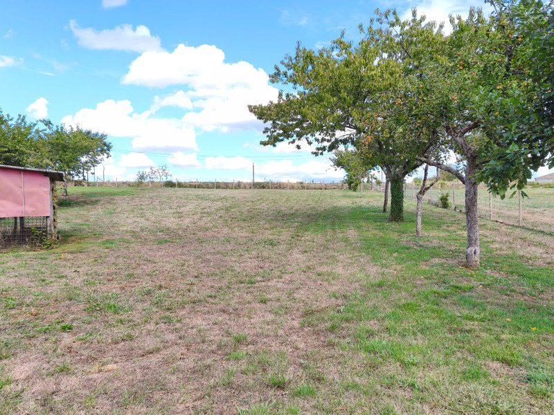 French property for sale in Marthon, Charente - €205,200 - photo 8