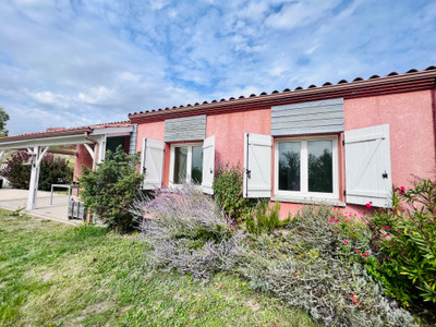 Maison à vendre à Monflanquin, Lot-et-Garonne, Aquitaine, avec Leggett Immobilier
