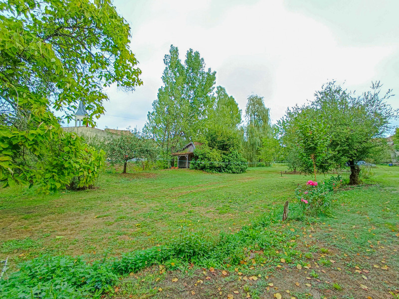 French property for sale in Saint-Pierre-de-Chignac, Dordogne - €189,000 - photo 8