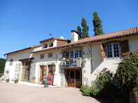 French property, houses and homes for sale in Champniers-et-Reilhac Dordogne Aquitaine