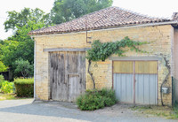Maison à vendre à Aunac-sur-Charente, Charente - 61 600 € - photo 2
