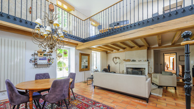 French property for sale in Dompierre-sur-Mer, Charente-Maritime - €1,190,000 - photo 3