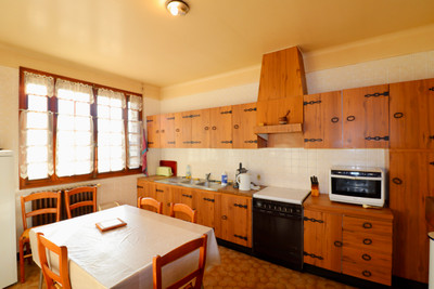 French property for sale in Massignac, Charente - €197,640 - photo 2