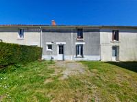 Maison à vendre à Loge-Fougereuse, Vendée - 29.000 € - photo 1