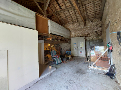 French property for sale in Charras, Charente - €76,000 - photo 4