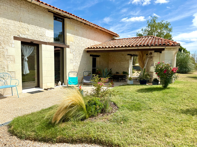 French property for sale in La Roche-Rigault, Vienne - €233,000 - photo 1