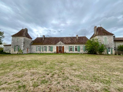 chateau for sale in Gironde