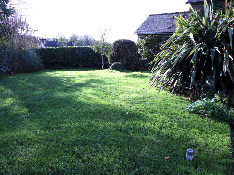 French property for sale in Châteauneuf-du-Faou, Finistère - €224,700 - photo 9