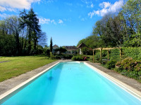 Propriété à vendre à Saint-Sornin-Lavolps, Corrèze - 349 000 € - photo n°1
