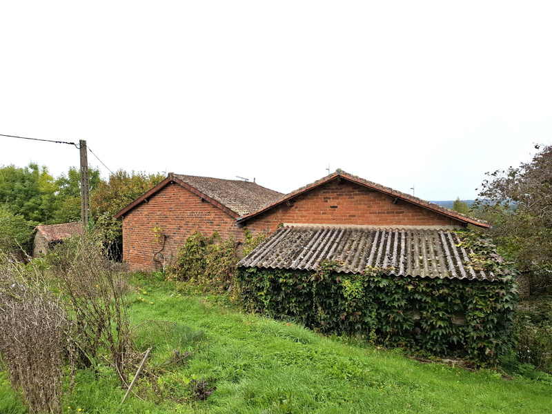 French property for sale in Aixe-sur-Vienne, Haute-Vienne - €118,525 - photo 3