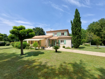 Maison à vendre à Angoulême, Charente, Poitou-Charentes, avec Leggett Immobilier