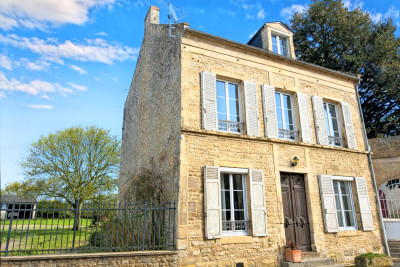 French property for sale in Falaise, Calvados - €353,000 - photo 1