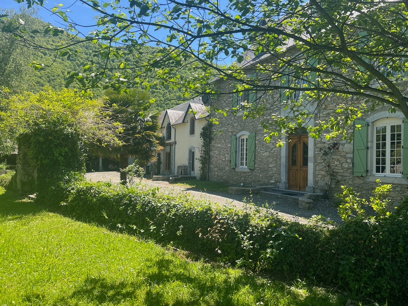 French property for sale in Mazouau, Hautes-Pyrénées - €441,000 - photo 2