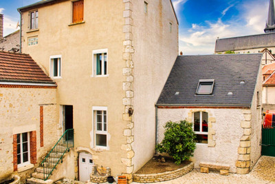 Maison à vendre à Briare, Loiret, Centre, avec Leggett Immobilier