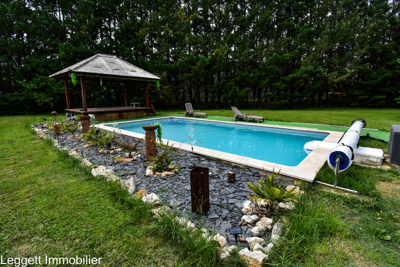 French property for sale in Terrasson-Lavilledieu, Dordogne - €355,000 - photo 2