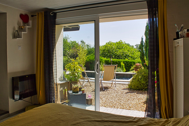 French property for sale in La Chartre-sur-le-Loir, Sarthe - €292,000 - photo 5